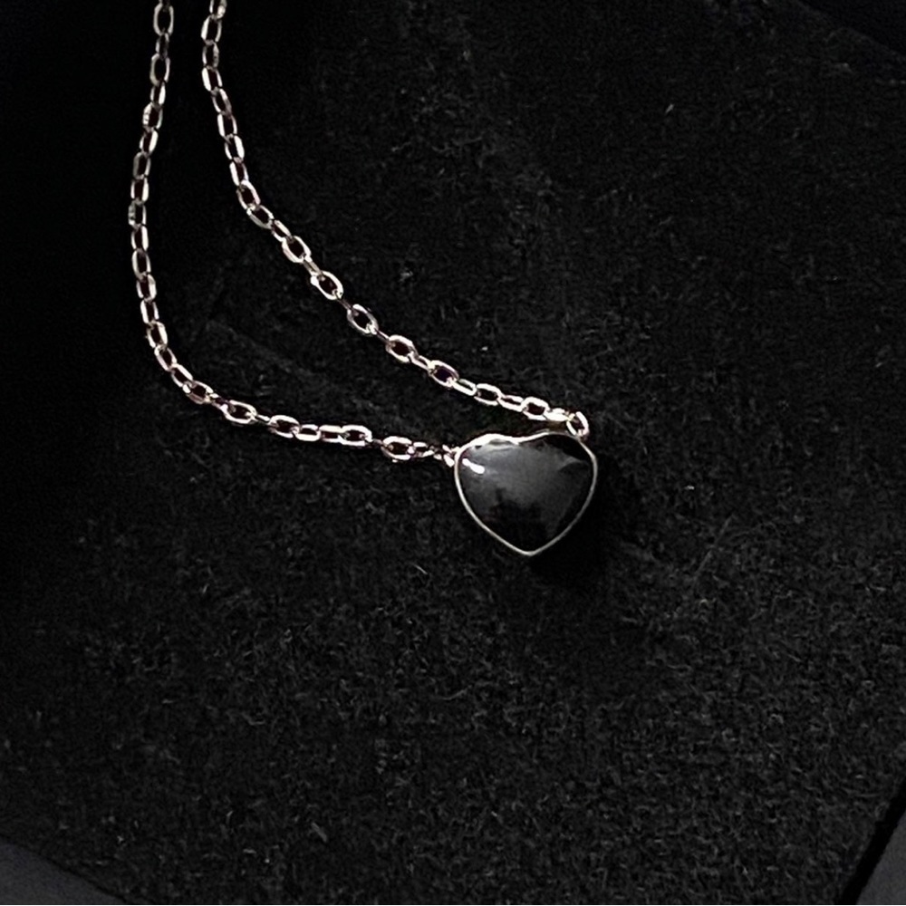 Dainty 925 Sterling Silver Red black Heart Necklace - Picture 4 of 7